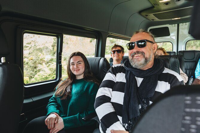 Seal Coast Safari - Exclusive access to Wellington's secret coast - The Guide’s Role