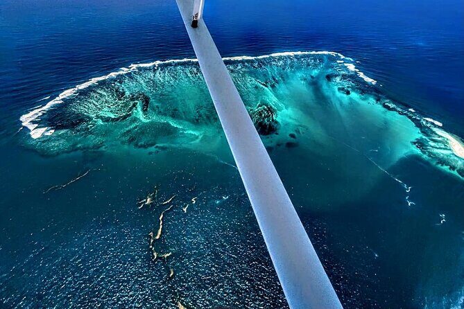 Seaplane Tours over the turquoise lagoon of the East of Mauritius - An Up-Close Look at Mauritius from the Sky: Seaplane Tours over the East Coast