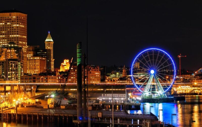 Seattle: Night Walking Tour with Space Needle - Key Points