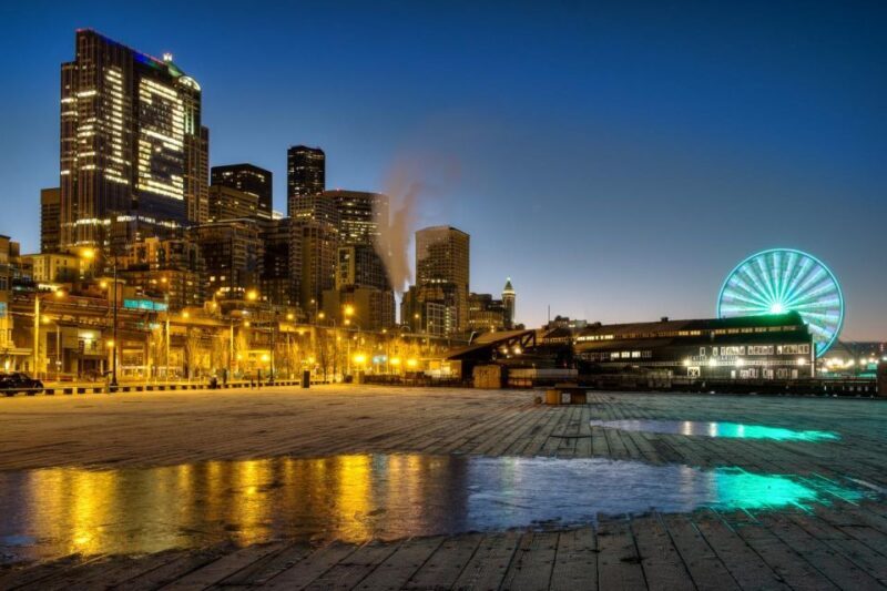 Seattle: Night Walking Tour with Space Needle - An Introduction to the Nighttime Seattle Experience