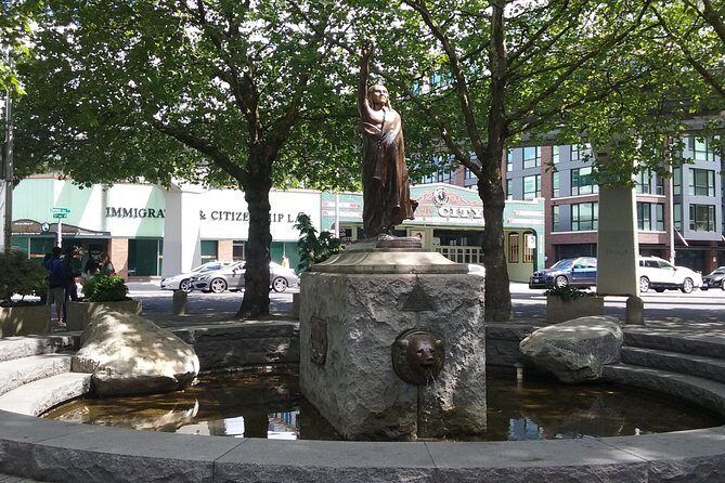 Seattle Private Tour for 2-5 - The Sum Up