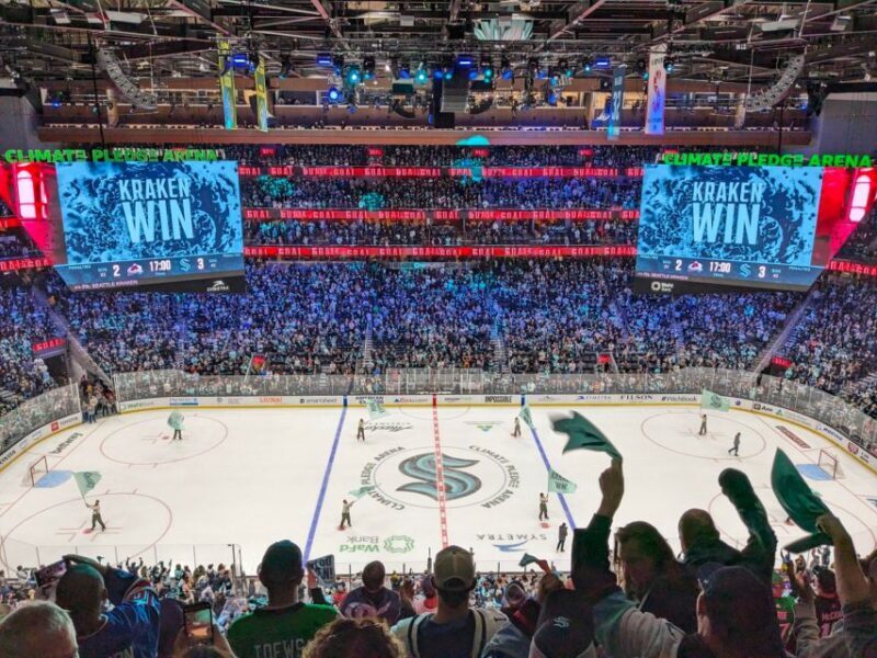 Seattle: Seattle Kraken Ice Hockey Game Ticket - Seating and Viewpoints