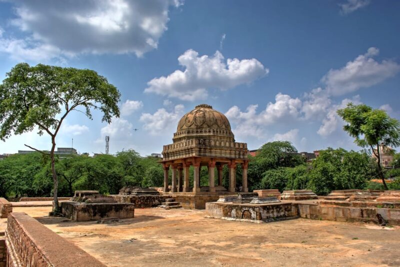 Secret and Spooky Ruins of Mehrauli Archaeological Park - The Sum Up