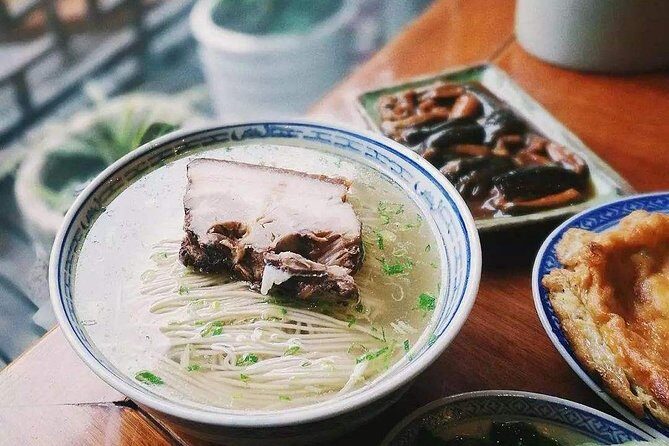 Secret Noodle and Wonton in Shanghai Alleyways with Local Beer - An Authentic Glimpse into Shanghai’s Alleyway Food Scene