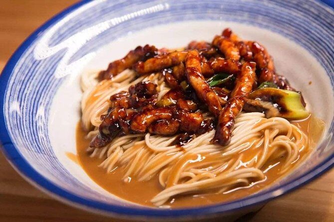Secret Noodle and Wonton in Shanghai Alleyways with Local Beer - The Experience in Perspective