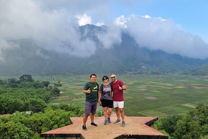 See The Stuning View Of Selong Hill And Tiu Kelep Waterfall - Introduction