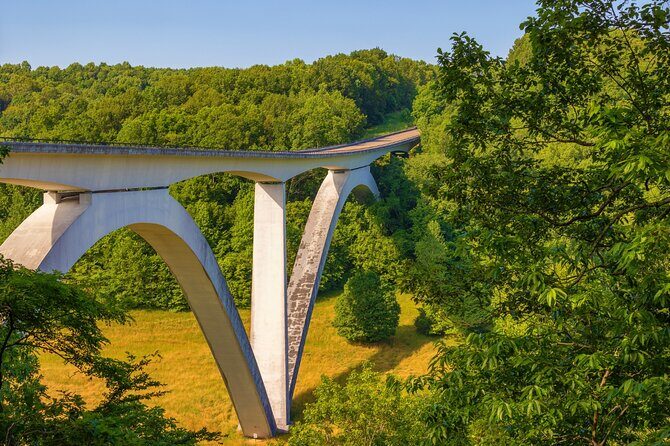 Self-Guided Audio Driving Tour in Natchez Trace Parkway - A Deep Dive into the Experience