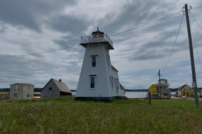 Self Guided Audio Driving Tour of the North Shore of PEI - Who Is This Tour Best For?