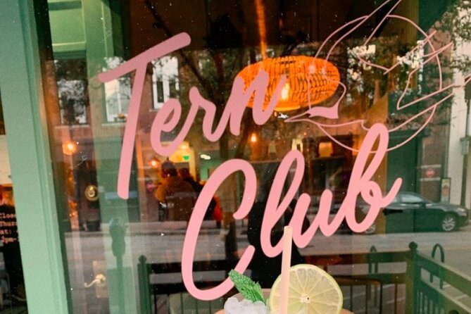 Self-Guided Bar Hunt: Swell Times in Scruffy City - A Practical Look at the Knoxville Bar Adventure Hunt