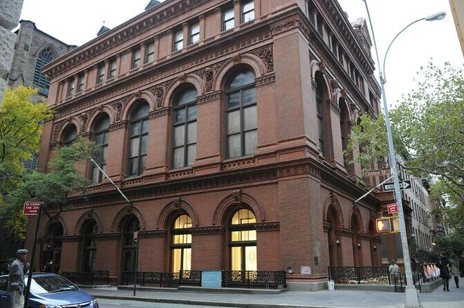 Self-Guided Brooklyn Scavenger Hunt: Elephants Roamed Brooklyn - Key Points