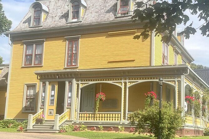 Self Guided Charlottetown Tour with a Sixth-Generation Islander - Parks, Education, and Military History