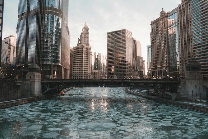 Self-Guided Chicago Loop Tour Explore the City at Your Own Pace - The Sum Up