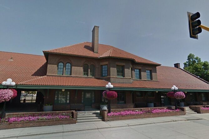 Self-Guided Fargo Scavenger Hunt: Fargo Flourish - What Is the Fargo Flourish Scavenger Hunt?