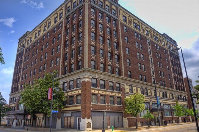 Self-Guided Green Bay Scavenger Hunt: Victory In Titletown - The Sum Up: Is It Worth It?