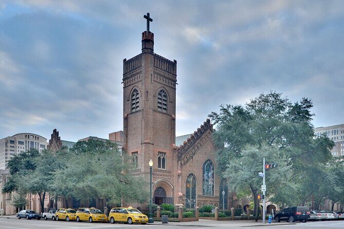 Self-Guided Houston Scavenger Hunt: Houston, We Have a Hunt - What is the Houston, We Have a Hunt Experience?