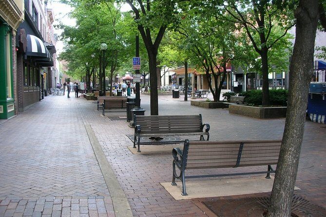 Self-Guided Iowa Scavenger Hunt: City of Literature - Who Should Consider This Tour?