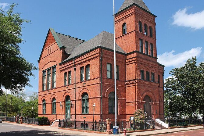 Self-Guided Jefferson Ghosts Walking Tour - Who Should Take This Tour?