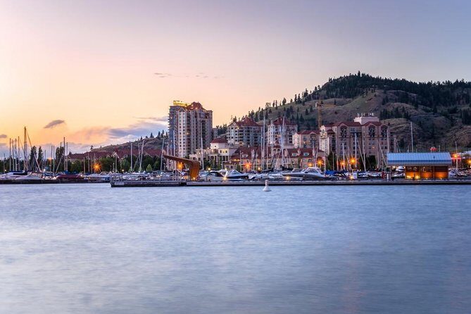 Self-Guided Kelowna Scavenger Hunt: Art By The Lake - Key Points
