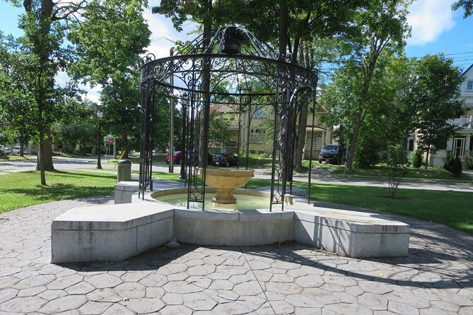 Self-Guided Kitchener Scavenger Hunt: The Kingdom of Kitchener - Who Should Consider This Tour?