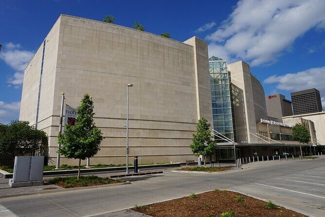 Self-Guided Oklahoma City Scavenger Hunt: Wild Western Art - Key Points