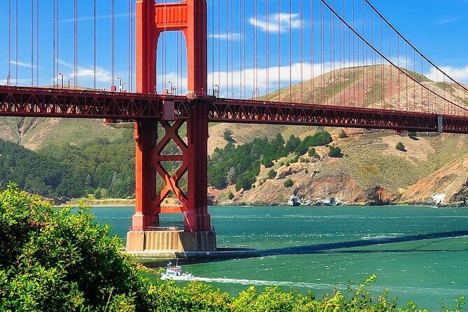 Self-Guided Palace of Fine Arts to Golden Gate Bridge Audio Tour - Discovering the Landmarks: A Detailed Tour Breakdown
