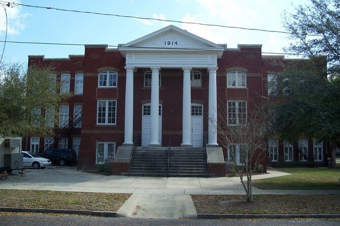 Self Guided Plant City Scavenger Hunt: The Strawberry Capital - The Value and Cost