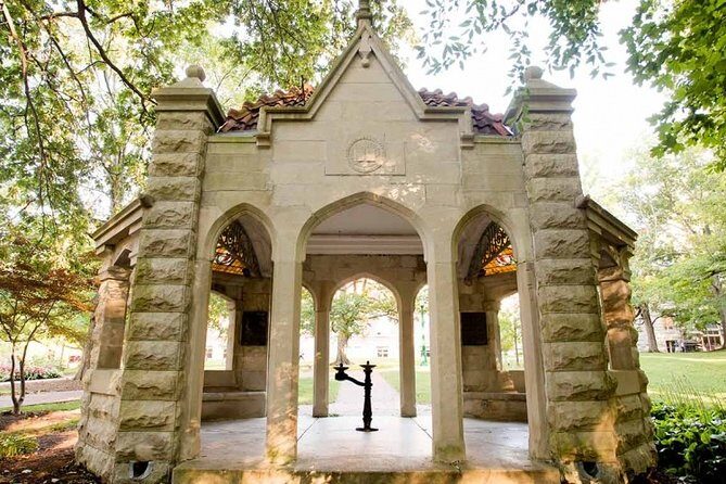 Self-Guided Scavenger Hunt: Bloomington Scenic Southern Indiana - What to Expect on the Bloomington Scavenger Hunt