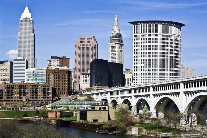 Self-Guided Scavenger Hunt: Cleveland A Ball Round The Mall - Key Points