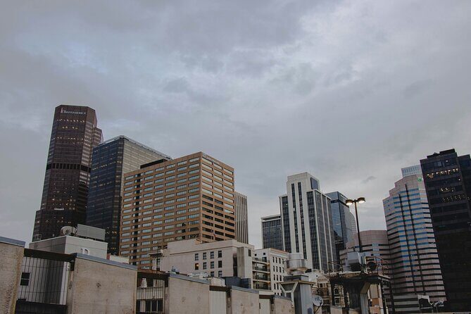 Self-Guided Scavenger Hunt: Denver RiNo's Past and Present - Outdoor Experience and Comfort