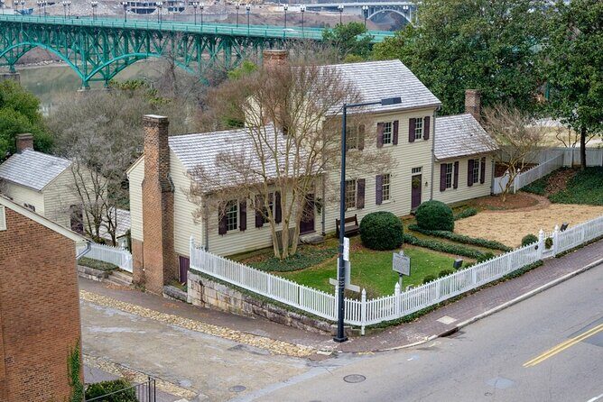Self-Guided Scavenger Hunt: Knoxville's Perfect Blend - A Deep Dive into Knoxville’s Fun Scavenger Hunt