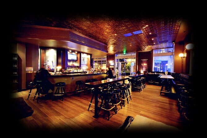 Self-Guided Scavenger Hunt: Long Beach Boss Bar Crawl - Introducing the Long Beach Boss Bar Crawl: A Fun Twist on Nightlife