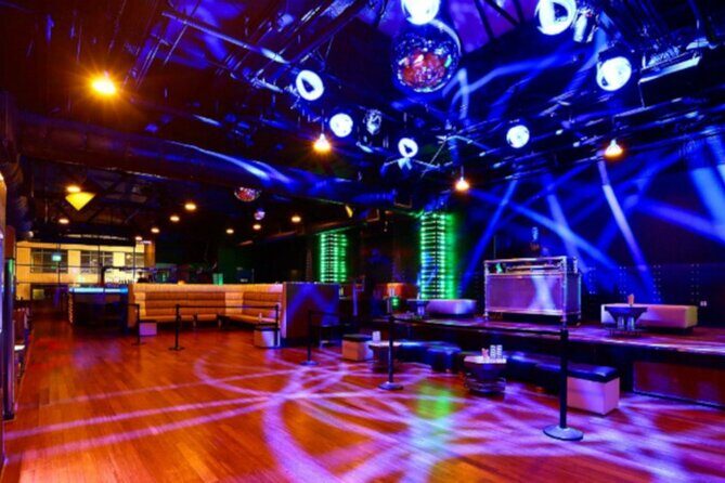 Self-Guided Scavenger Hunt: Long Beach Boss Bar Crawl - Key Points