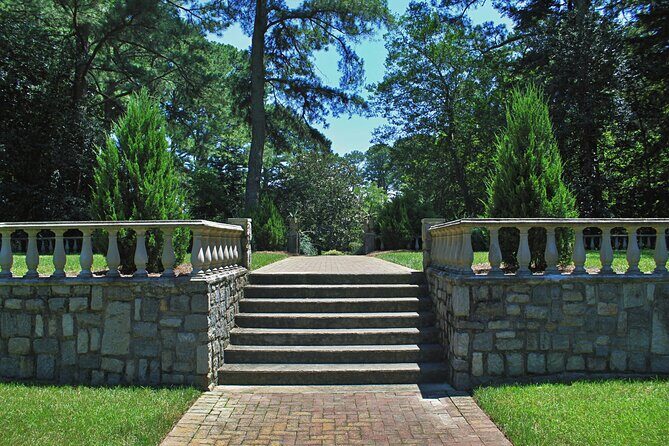 Self-Guided Scavenger Hunt: Mystery of Norfolk - Who Should Book This?