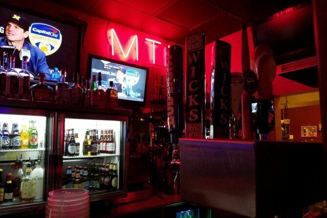 Self-Guided Scavenger Hunt: Rumble Through Riverside Bar Crawl - Key Points