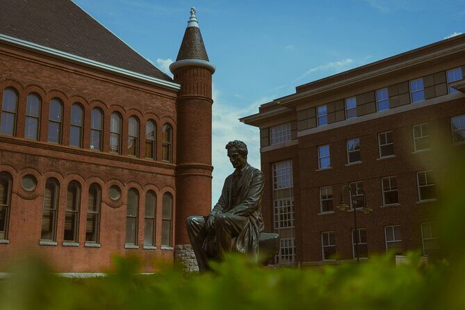 Self-Guided Syracuse Scavenger Hunt: At The Center Of New York! - Authentic Traveler Perspectives