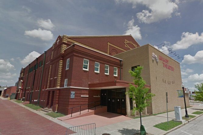 Self Guided Tulsa Scavenger Hunt: Center of the Universe - Exploring the Tulsa Experience