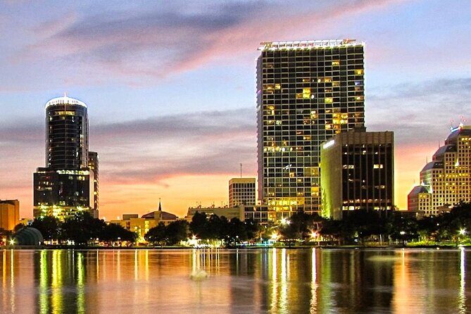 Self-Guided Walking Audio Tour around Lake Eola in Orlando - A Walk Around Lake Eola: An Authentic Orlando Experience