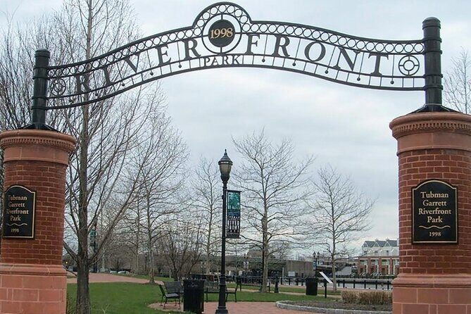 Self-Guided Wilmington Scavenger Hunt: Welcoming Wilmington - The Itinerary Breakdown