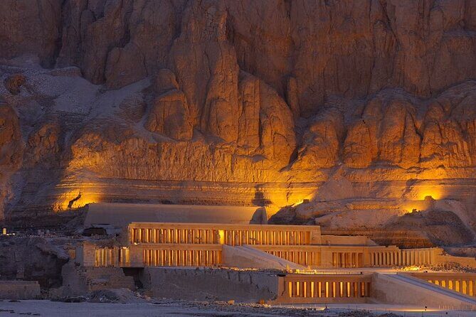Semi Private Luxor Kings Valley, Karnak & Hatshepsut - Hurghada - The Colossi of Memnon: Last Stop and Iconic Sight