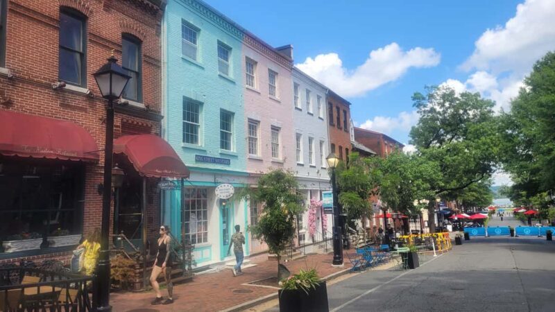 Semi-Private Walking Tour Old Town Alexandria & Carlyle - FAQ