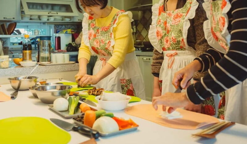 Seoul: Authentic Korean Cooking Class and Market Tour - Key Points
