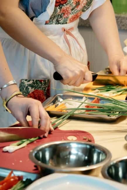 Seoul: Authentic Korean Cooking Class and Market Tour - Traditional Dessert and Tea-time