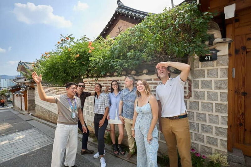 Seoul: Bukchon Village, Gyeongbokgung, Gwangjang Market - FAQ