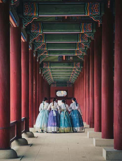 Seoul Day Tour: Gyeongbok Palace, Bukchon, Gwangjang Market - A Closer Look at the Tour Experience