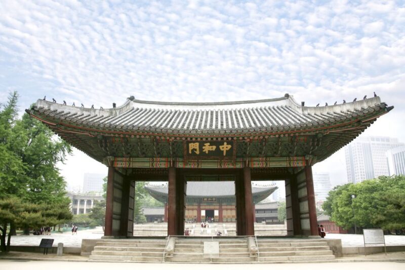 Seoul: Deoksugung Palace Night Tour - Final Thoughts: Who Should Join?
