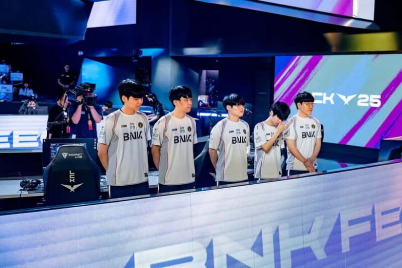 Seoul: Esports Clubhouse Tour, LCK tickets and meal Provided - What Travelers Can Expect