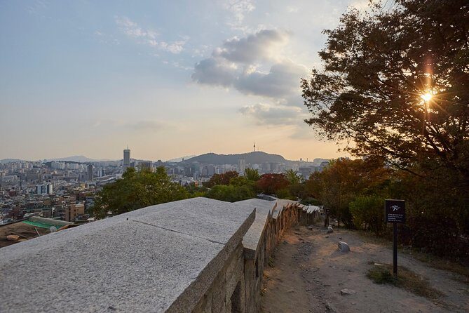 Seoul: Gyeongbok Palace, Bukchon Village, and Gwangjang Tour - Authentic Experiences & Authenticity