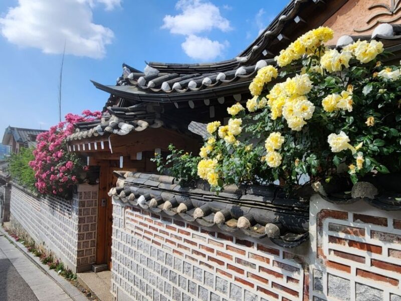 Seoul: Gyeongbok Palace, Bukchon Village, and Gwangjang Tour - FAQ