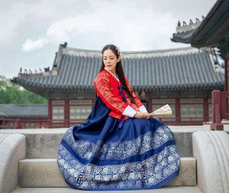 Seoul: Hanbok Rental with Gyeongbokgung Palace Entry - What to Expect from the Experience