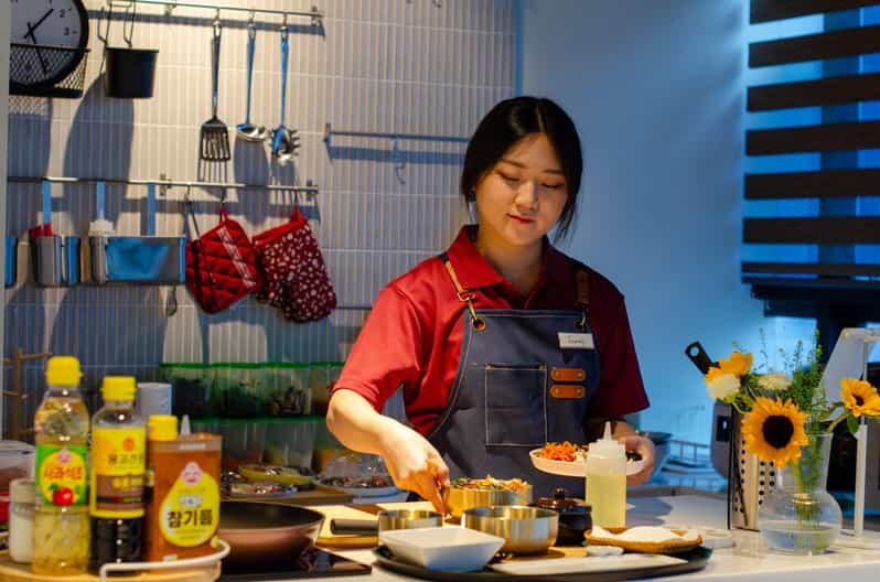 Seoul: Korean Cooking at Seoul Cooking Club! - Cultural Insights and Friendly Guides
